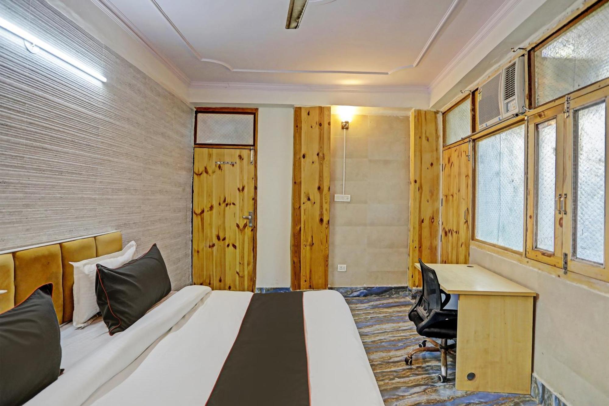 Umen Hotel Nearest Sector 66 Noida Exterior foto