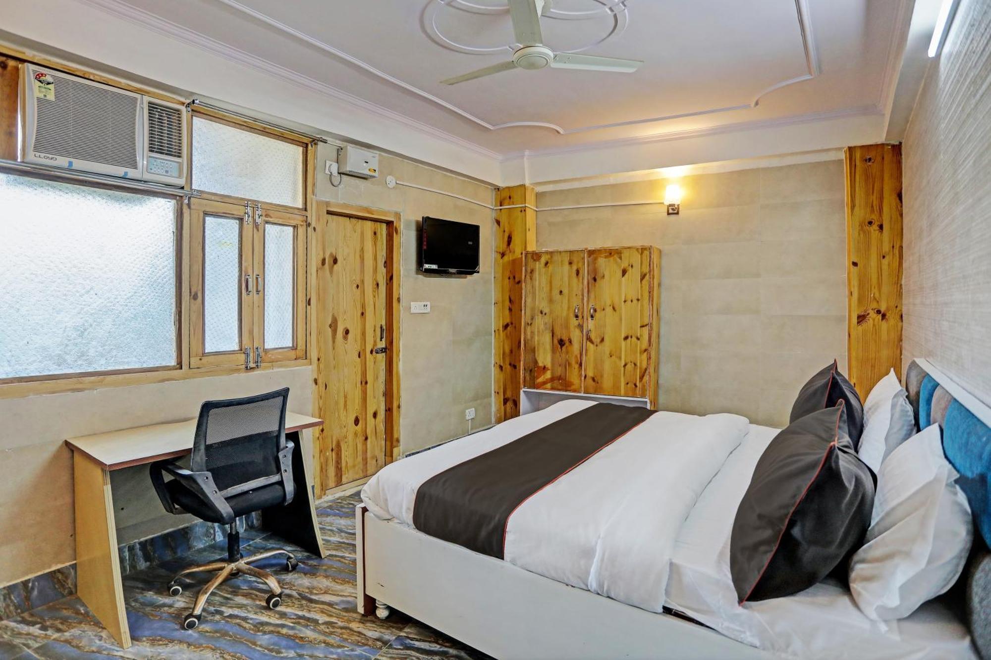 Umen Hotel Nearest Sector 66 Noida Exterior foto