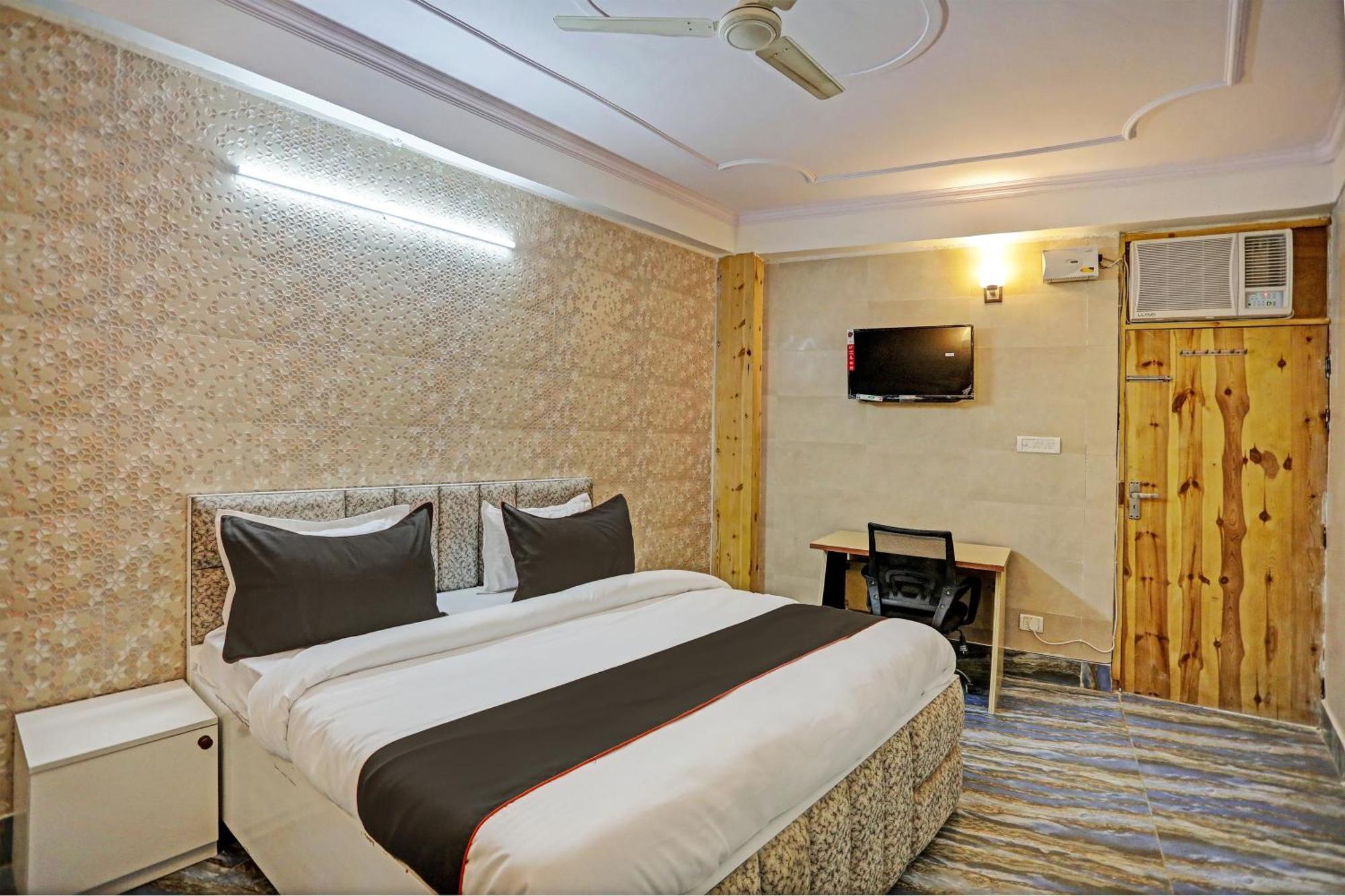 Umen Hotel Nearest Sector 66 Noida Exterior foto