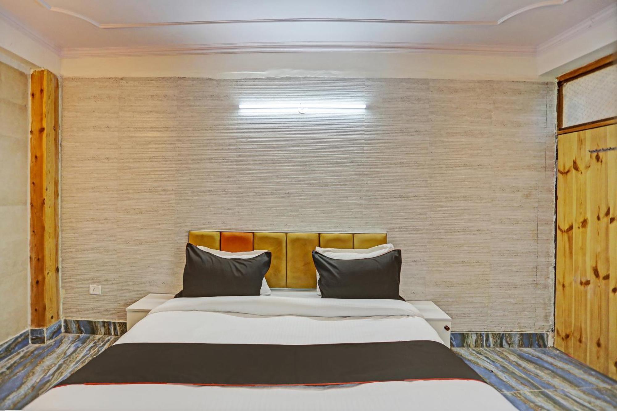 Umen Hotel Nearest Sector 66 Noida Exterior foto